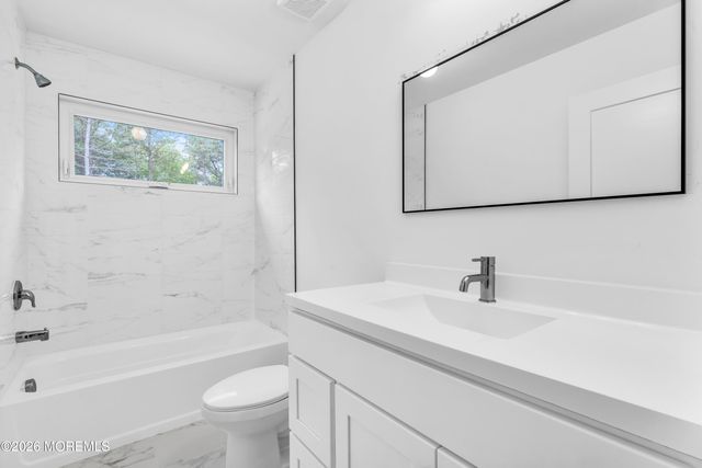 391 Southern Boulevard, Bayville, NJ 08721