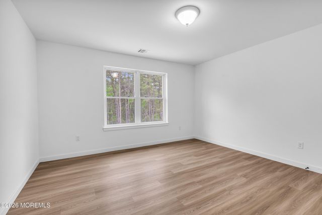 391 Southern Boulevard, Bayville, NJ 08721