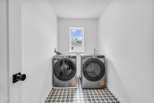 391 Southern Boulevard, Bayville, NJ 08721
