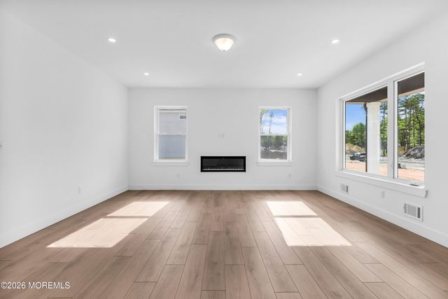 391 Southern Boulevard, Bayville, NJ 08721