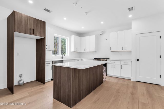 391 Southern Boulevard, Bayville, NJ 08721