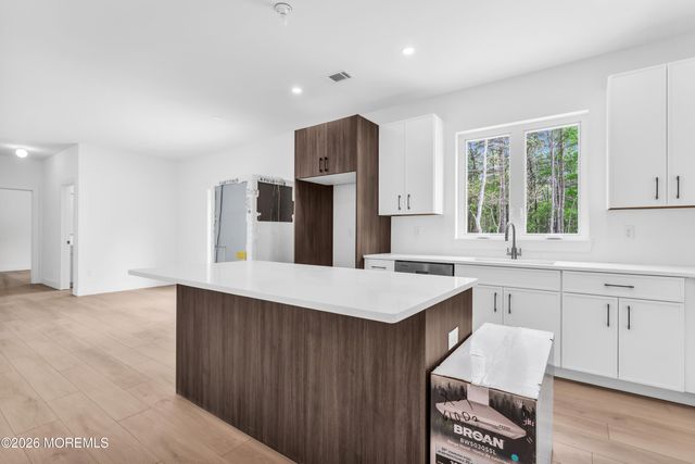 391 Southern Boulevard, Bayville, NJ 08721