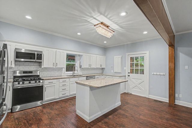 420 Forest Avenue, Shreveport, LA 71104
