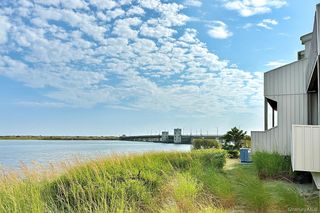 7 Waters Edge 7, Shirley, NY 11967