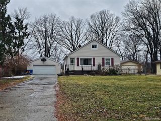 27519 Gilbert Drive, Warren, MI 48093