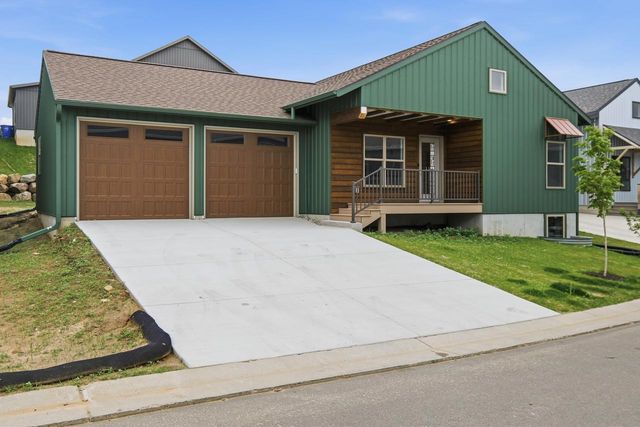 118 Boneset Avenue, Poynette, WI 53955
