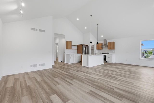 118 Boneset Avenue, Poynette, WI 53955