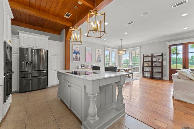 2842 Muirfield Dr, Zachary, LA 70791