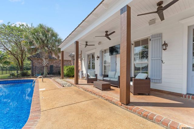 2842 Muirfield Dr, Zachary, LA 70791