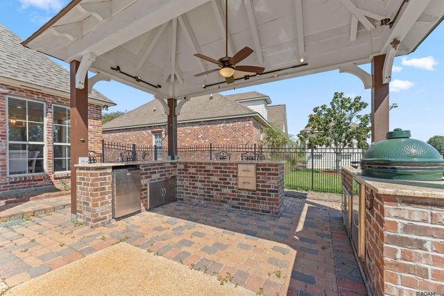 2842 Muirfield Dr, Zachary, LA 70791