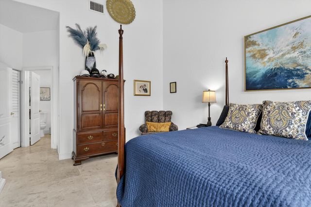 32 Monterey Pointe Drive, Palm Beach Gardens, FL 33418