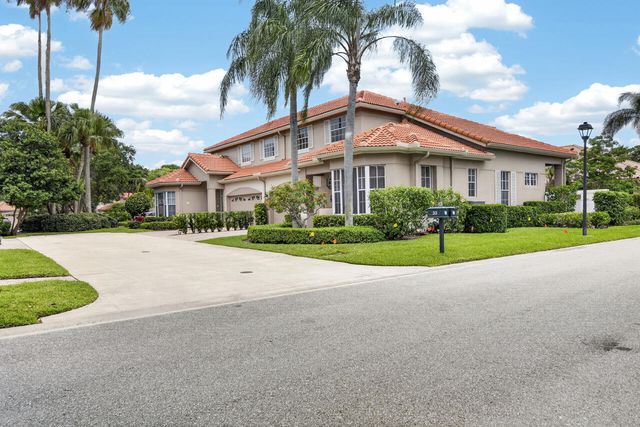 32 Monterey Pointe Drive, Palm Beach Gardens, FL 33418