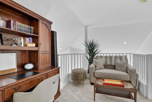 32 Monterey Pointe Drive, Palm Beach Gardens, FL 33418