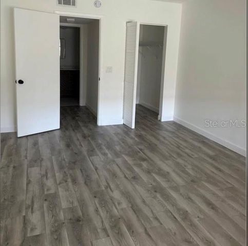 9700 STARKEY ROAD 322, Seminole, FL 33777