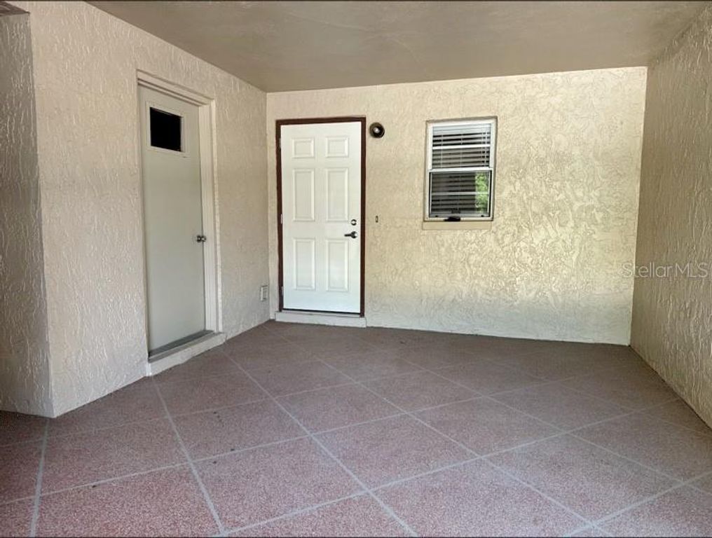 9700 STARKEY ROAD 322, Seminole, FL 33777