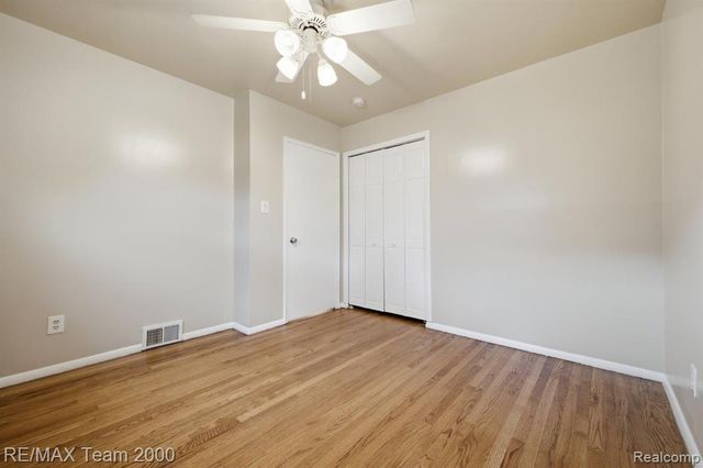 8512 Norborne Avenue, Dearborn Heights, MI 48127