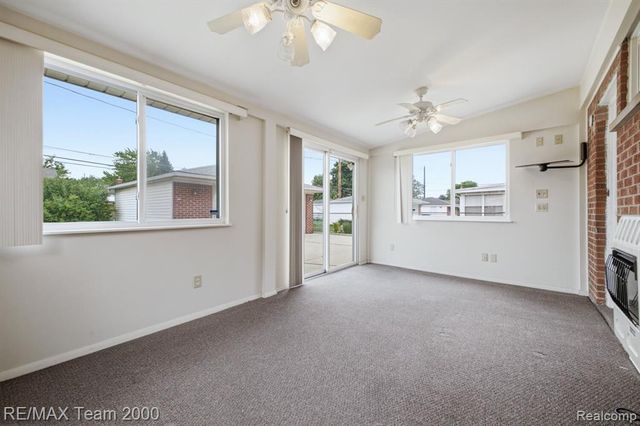 8512 Norborne Avenue, Dearborn Heights, MI 48127