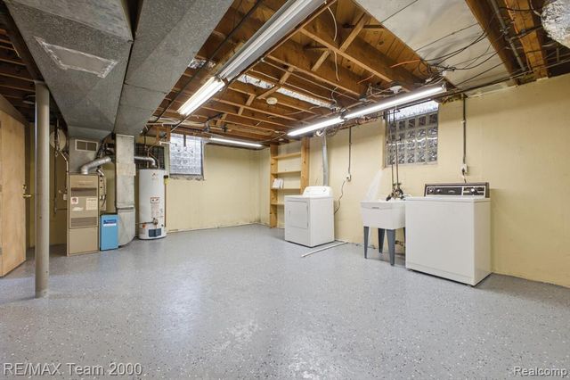 8512 Norborne Avenue, Dearborn Heights, MI 48127