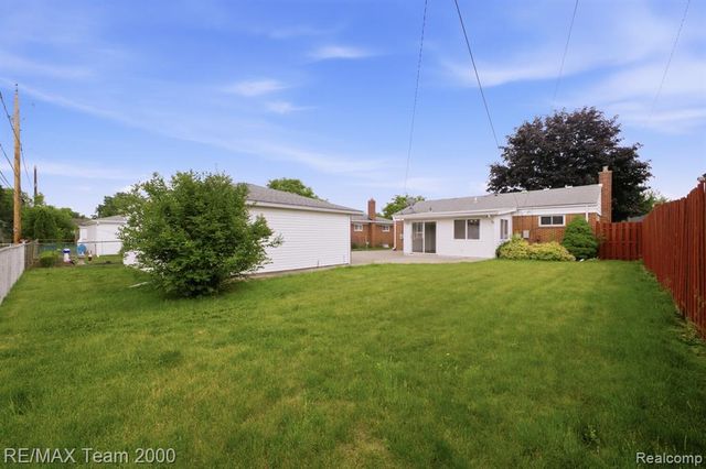 8512 Norborne Avenue, Dearborn Heights, MI 48127