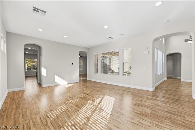 7763 Roaring Springs Circle, Las Vegas, NV 89113