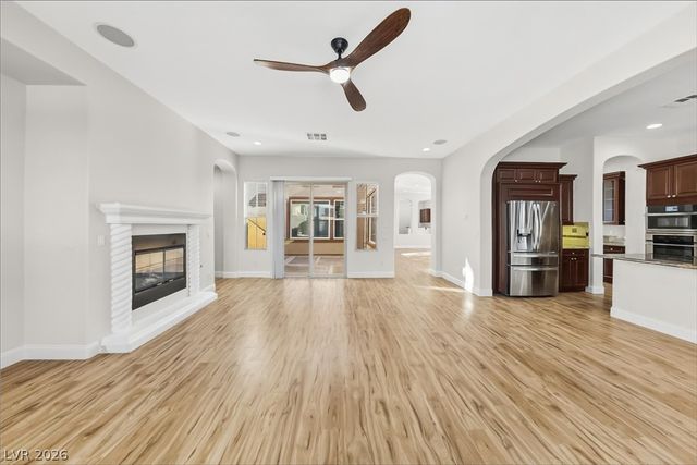 7763 Roaring Springs Circle, Las Vegas, NV 89113