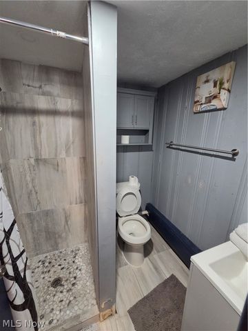 1275 S Green Road, South Euclid, OH 44121