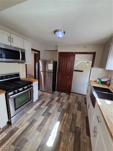 1275 S Green Road, South Euclid, OH 44121