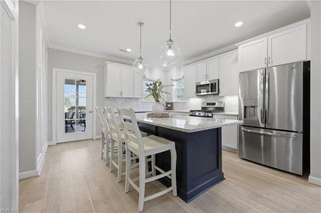 1942 Bexley LN, Chesapeake, VA 23322