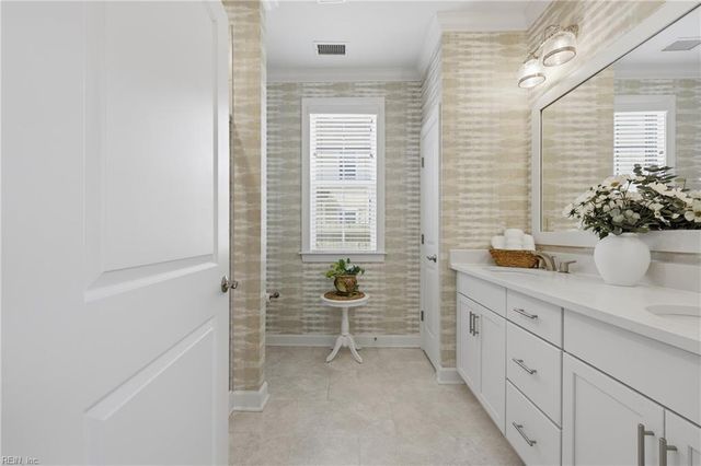 1942 Bexley LN, Chesapeake, VA 23322