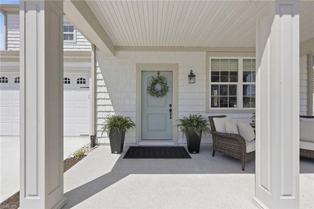 1942 Bexley LN, Chesapeake, VA 23322