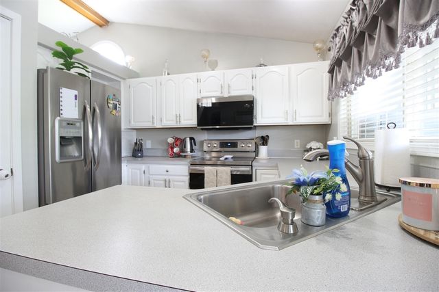 4570 Country Hill Drive, Kentwood, MI 49512