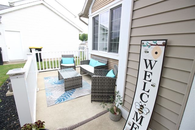 4570 Country Hill Drive, Kentwood, MI 49512