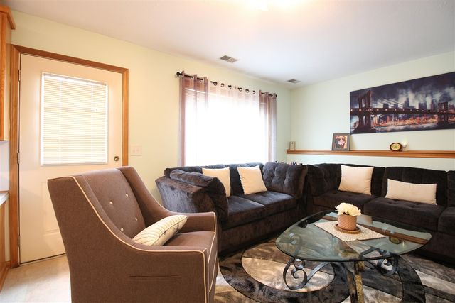 4570 Country Hill Drive, Kentwood, MI 49512