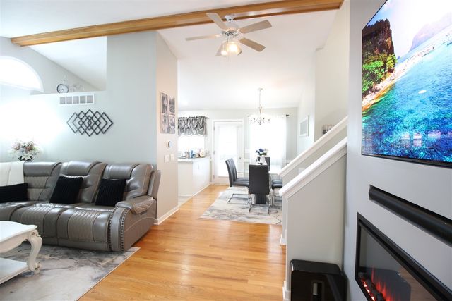 4570 Country Hill Drive, Kentwood, MI 49512