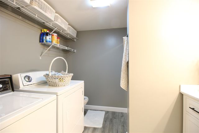 4570 Country Hill Drive, Kentwood, MI 49512