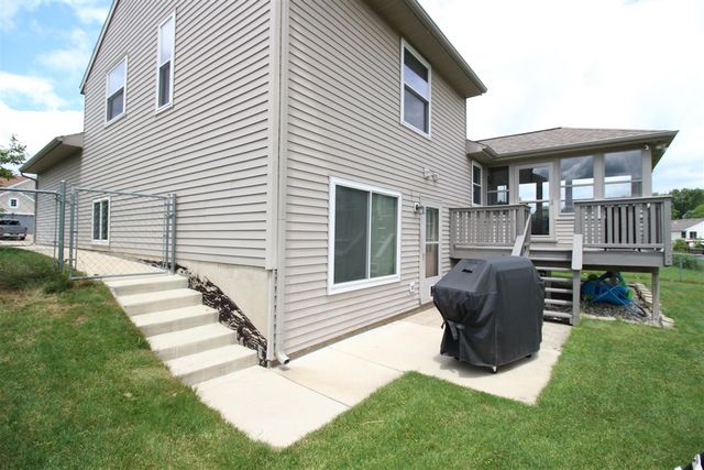 4570 Country Hill Drive, Kentwood, MI 49512