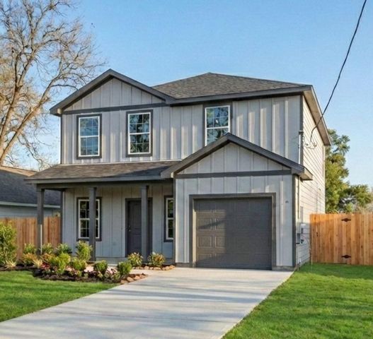 2012 Bellview, Texas City, TX 77568