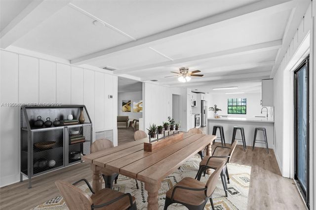 14230 SW 14th St, Davie, FL 33325