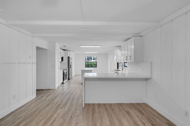 14230 SW 14th St, Davie, FL 33325