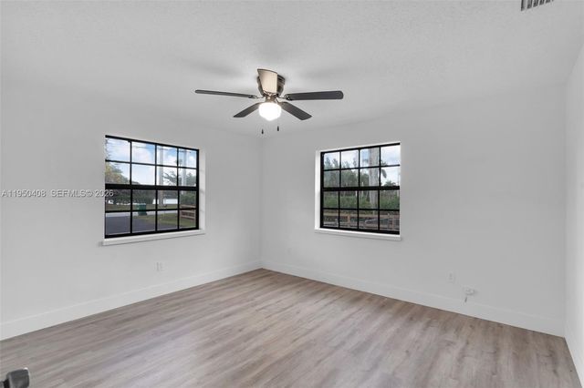 14230 SW 14th St, Davie, FL 33325