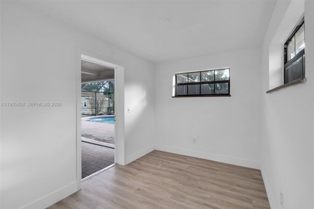 14230 SW 14th St, Davie, FL 33325