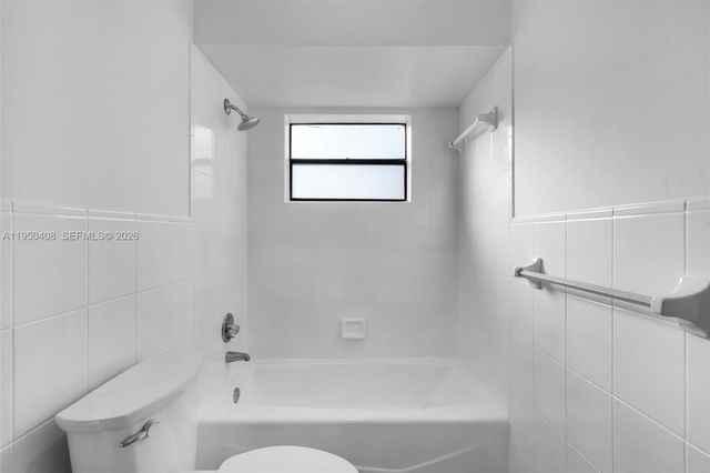 14230 SW 14th St, Davie, FL 33325