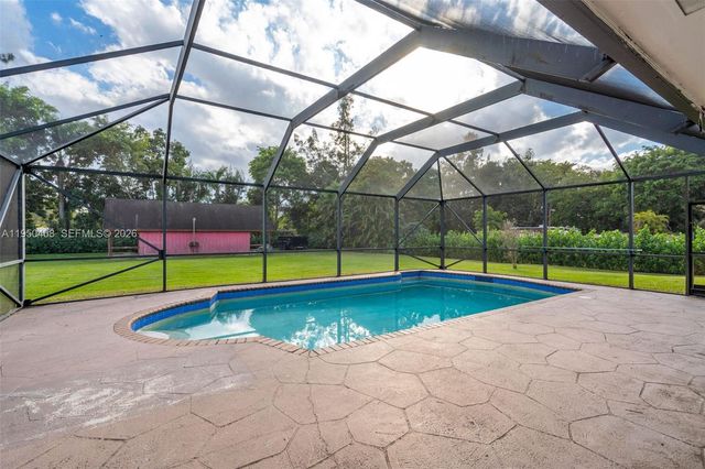 14230 SW 14th St, Davie, FL 33325