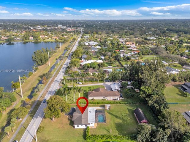 14230 SW 14th St, Davie, FL 33325