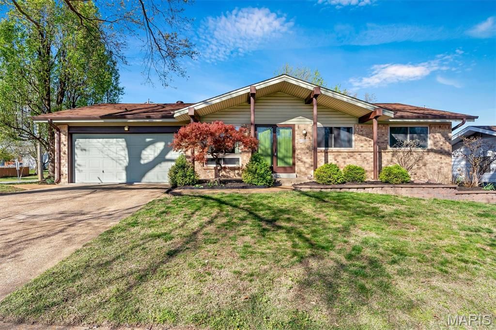 4373 Schmittwoods Court, Unincorporated, MO 63123