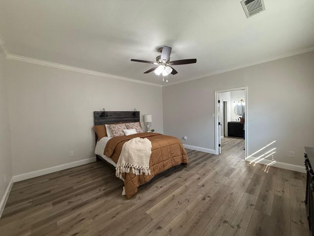 3157 Lancaster Lane, Port Neches, TX 77651