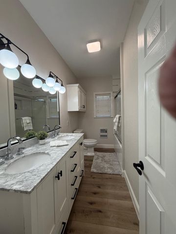 3157 Lancaster Lane, Port Neches, TX 77651