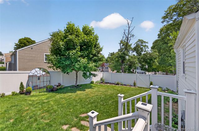 2 Brower Place, Port Chester, NY 10573