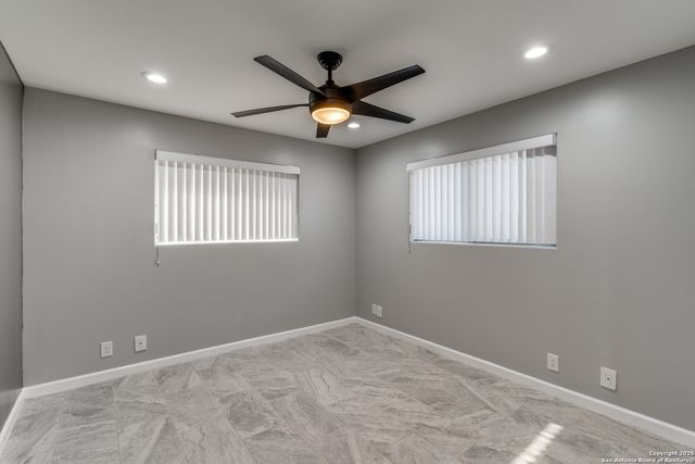 406 Sea Willow, Marion, TX 78124