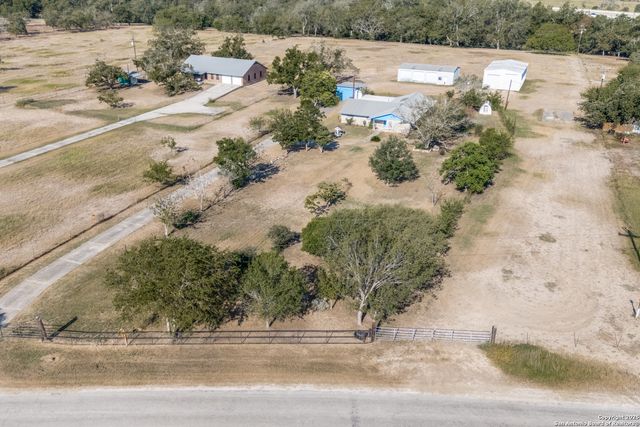 406 Sea Willow, Marion, TX 78124